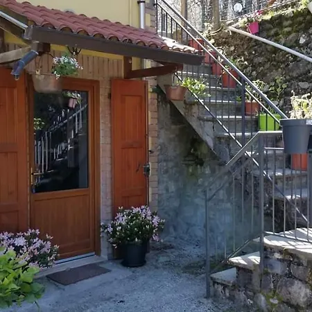 Al Paradis 住宿加早餐酒店 3*